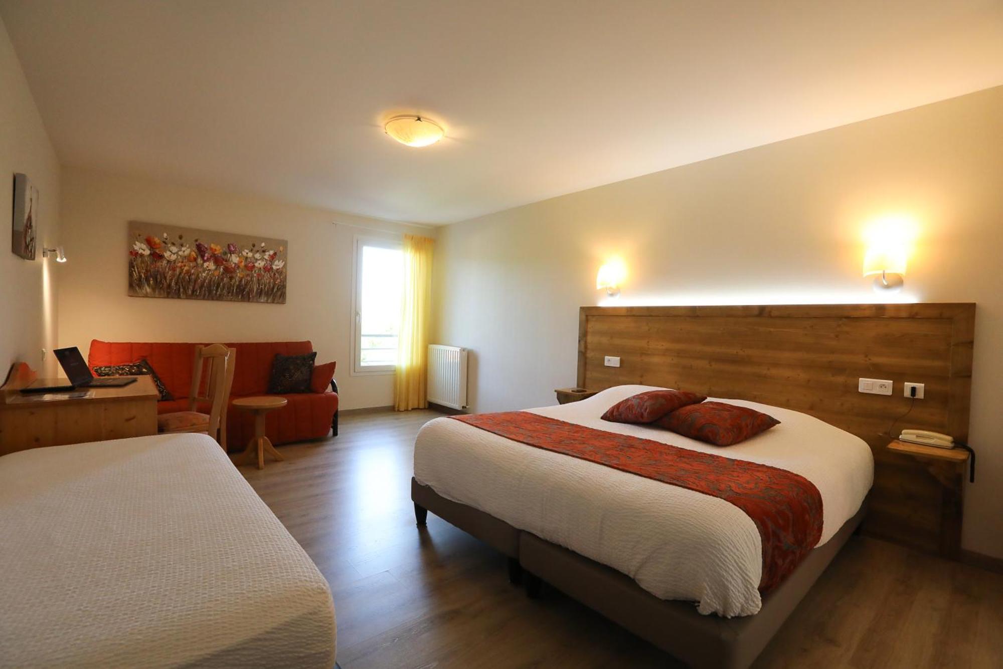 Hotel Spa Restaurant Le Provence Lanarce Esterno foto