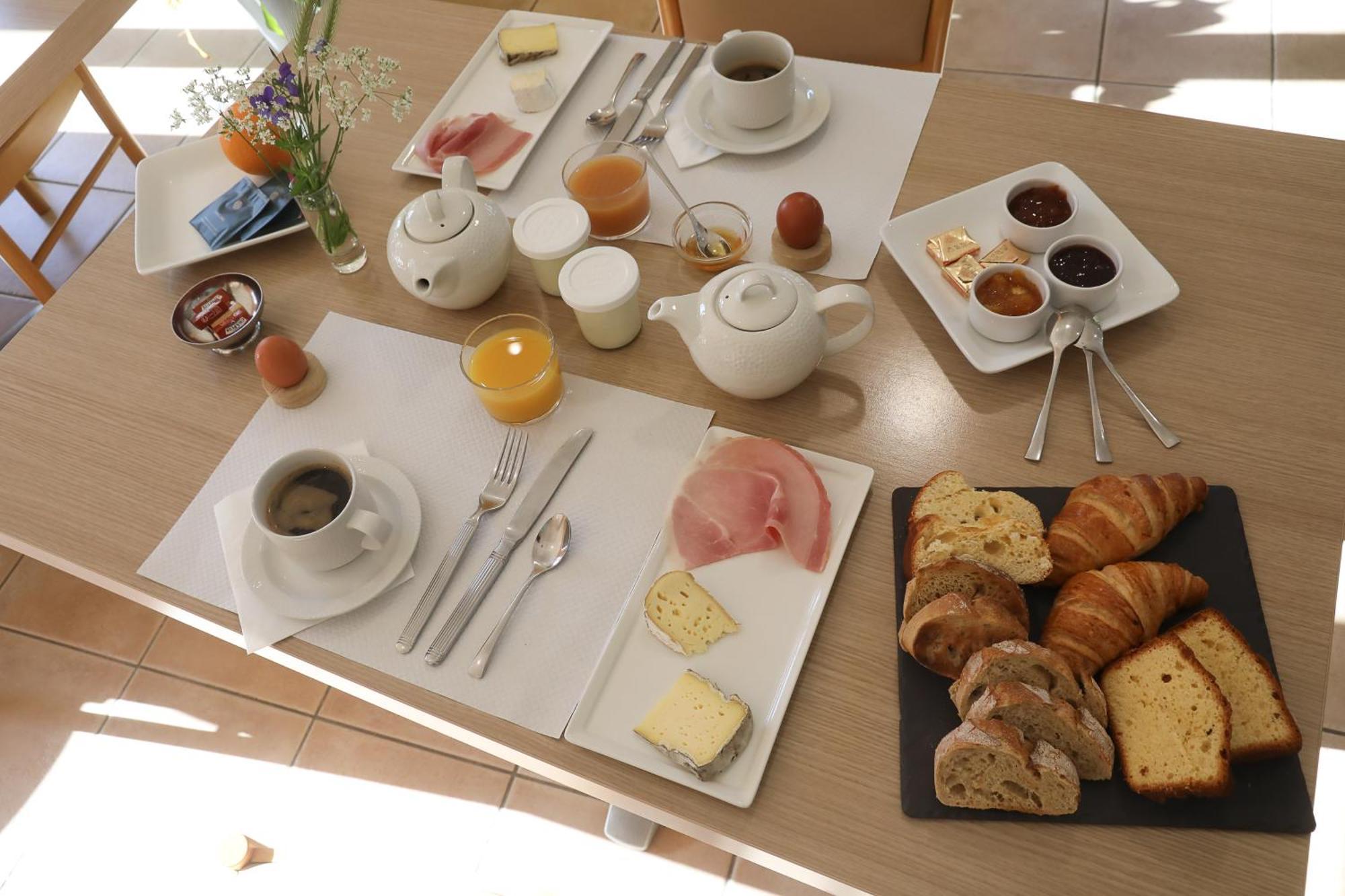 Hotel Spa Restaurant Le Provence Lanarce Esterno foto
