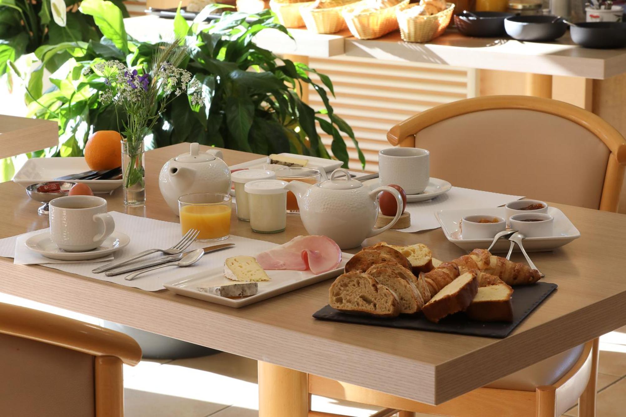 Hotel Spa Restaurant Le Provence Lanarce Esterno foto
