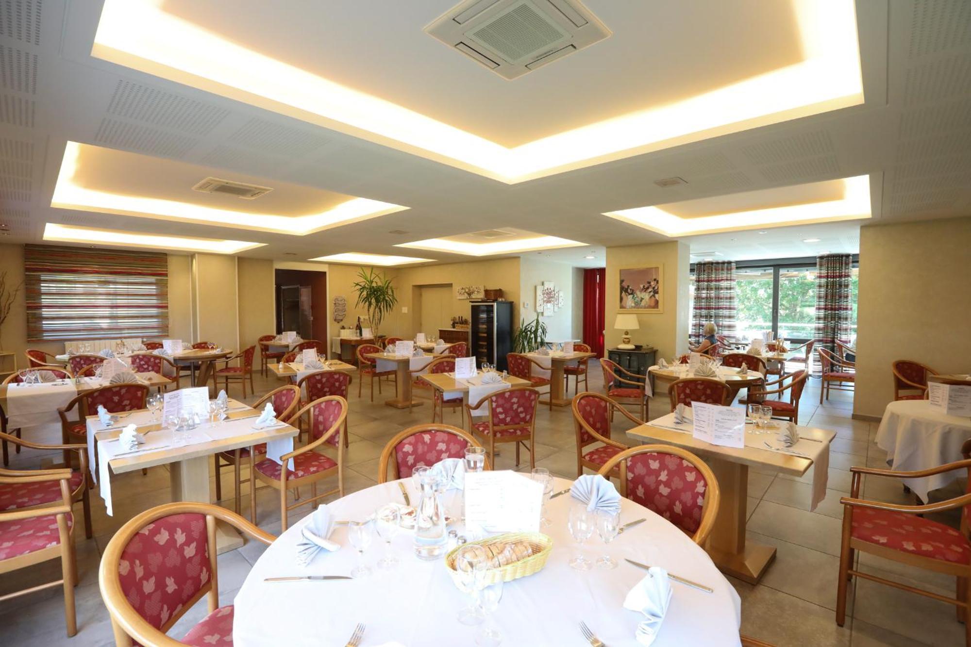Hotel Spa Restaurant Le Provence Lanarce Esterno foto